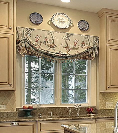 Custom Valances Over Kitchen Sinks: 8 Styles Explained Over Kitchen Sink, Kitchen Window Valances, Kitchen Sink Window, Custom Valances, Kitchen Window Curtains, Window Treatments Living Room, Casa Country, Kitchen Valances, Kitchen Window Treatments