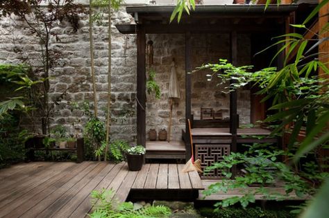 17 Outstanding Asian Deck Ideas For A Garden Upgrade Asian Garden, Garden Pictures, City Garden, Deck Ideas, Deck Garden, Deck Design, Outdoor Landscaping, Ideas For, Small Gardens