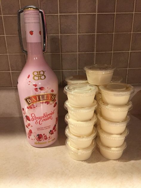 Strawberry Cream Jello Shots, Whip Cream Shots, Strawberries And Cream Baileys Drinks, Baileys Strawberries And Cream Drinks, Whipped Shots, Strawberry Pudding Shots, Strawberries And Cream Baileys, Baileys Pudding Shots, Baileys Pudding