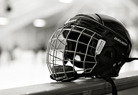 Hockey Helmet, White Photo, Hockey, Bench, Black And White, White, Black, Ice Hockey