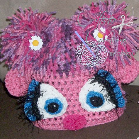 My daughter totally needs a pink fairy monster hat! Crochet Abby Cadabby, Fairy Monster, Crochet Monster Hat, Crochet Therapy, Pink Monster, Crochet Character Hats, Fun Hats, Monster Hat, Abby Cadabby