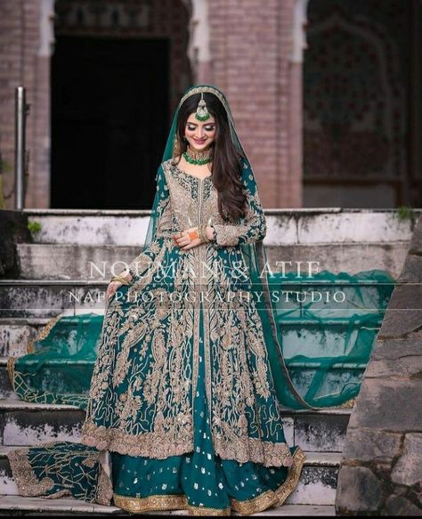 Waleema Dress, Front Open Gown, Dulhan Makeup, Bridal Mehndi Dresses, Pakistani Bridal Dress, Flare Wedding Dress, Pakistani Formal Dresses, Zardozi Work, Desi Wedding Dresses