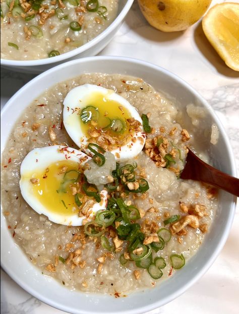 Lugaw (Filipino Rice Porridge) | Iankewks Congee Recipe Breakfast, Filipino Rice, Beef Tripe, Filipino Foods, Porridge Recipes, Rice Porridge, Crispy Pork, Filipino Dishes, Sesame Chicken