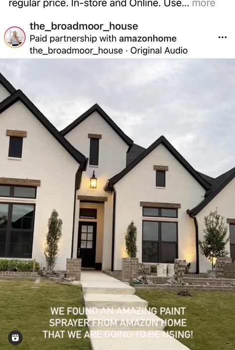 Tan Brick House With Black Trim, Black And Cream House Exterior, White House Black Trim Wood Accents Interior, Cream House Black Trim, White And Black Exterior House, White Brick House Black Trim, White House Black Trim Wood Accents, Cream House Exterior, Black Exterior Trim