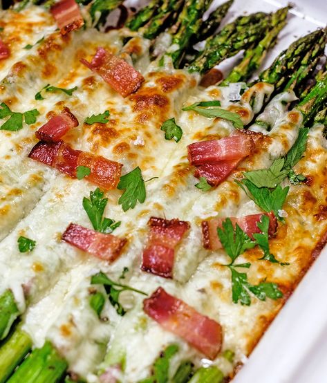 Check out Bacon & Cheese Asparagus from Horizon. Cheese Asparagus, Vegetable Dishes Recipes, Asparagus Recipes Oven, Antler Projects, Asparagus Dishes, Bacon Dishes, Asparagus Recipes Baked, Asparagus Bacon, Hispanic Kitchen