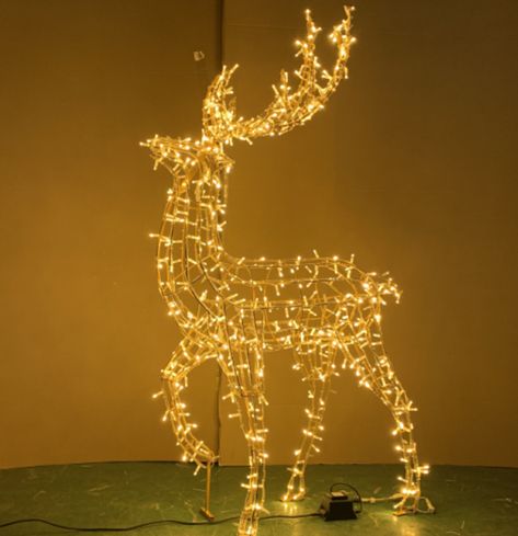 Light Up Deer Christmas Outside, Christmas Deer Lights, Deer Light, Christmas Couple Pictures, Christmas Portraits, Deer Decor, Light Crafts, Christmas Couple, Christmas Deer