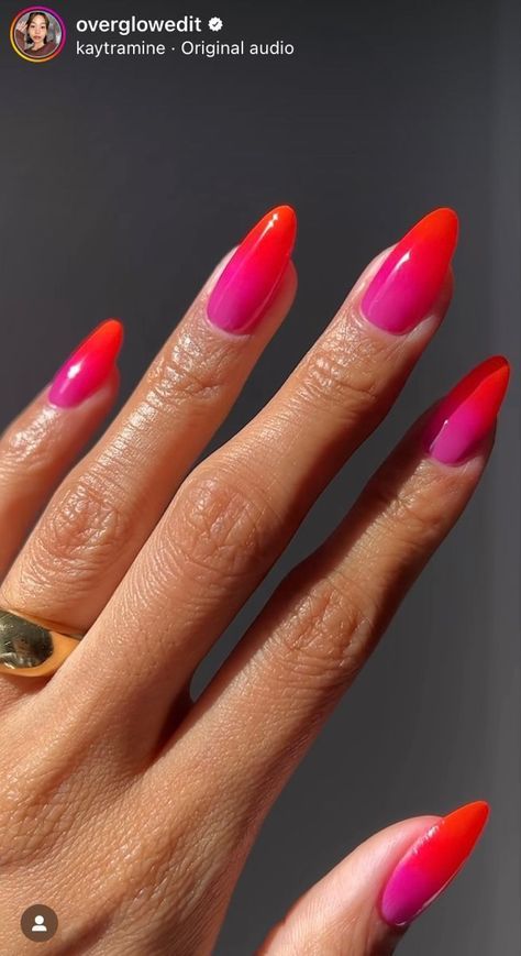 Hot Summer Nails 2024, Stylish Nails Blue, Fuschia Nails Design, Ombre Red Nails, Fuschia Nails, Magenta Nails, Bright Summer Acrylic Nails, Chilling At The Beach, Hot Nail Designs