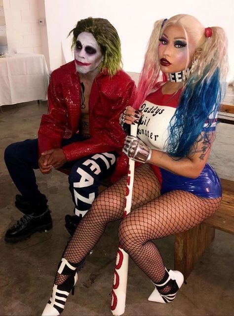 Nicki Minaj Outfits, New Nicki Minaj, Harley Quinn Halloween Costume, Jason Todd Batman, Harley Quinn Halloween, Best Celebrity Halloween Costumes, Joker Costume, Bff Halloween Costumes, Halloween Beauty