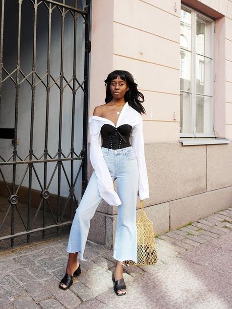 Corset Outfit Street Style, Happy And Confident, Corset Fashion Outfits, Corset Outfits, Corset Outfit, Confident Women, Corset Fashion, High Fashion Street Style, Button Up Shirt