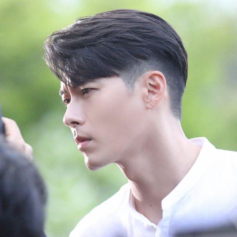 Korean Haircut Men, Asian Men Short Hairstyle, Asian Man Haircut, Korean Men Hairstyle, Korean Haircut, Gents Hair Style, Men Haircut Curly Hair, Hair Barber, Asian Haircut