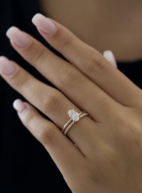 Minimal Wedding Ring Set, Rings 2023, Minimal Engagement Ring, Minimalist Wedding Rings, Marquise Cut Engagement Ring, Oval Engagement Ring, Cute Engagement Rings, Future Engagement Rings, Oval Diamond Engagement