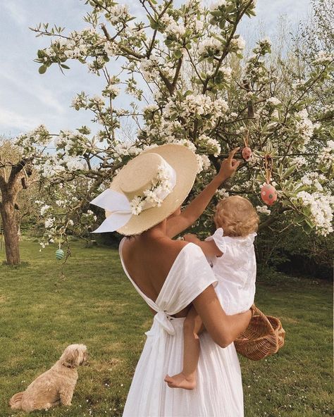 Moms Goals, Future Mommy, Foto Baby, Future Mom, Mommy Life, Baby Family, Day Outfit, Baby Photoshoot