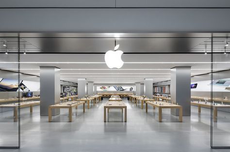 Apple Office, South African Homes, Store Opening, Store Interior, Apple Store, In Law Suite, Job Opening, Window Display, Retail Store