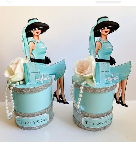 Breakfast At Tiffany's Party Ideas, Tiffany And Co Party Decorations, Tiffany Themed Birthday Party, Tiffany And Co Theme Party, Breakfast At Tiffanys Birthday Theme, Tiffany And Co Party, Tiffany Birthday Theme, Tiffany Co Party Ideas, Tiffany Decor