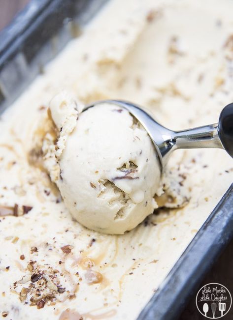 Rum Raisin Ice Cream, Hemgjord Glass, Gelato Recipe, Pecan Ice Cream, Ice Cream Maker Recipes, Peanut Butter Ice Cream, Cookie Dough Ice Cream, Like Mother Like Daughter, Easy Ice Cream