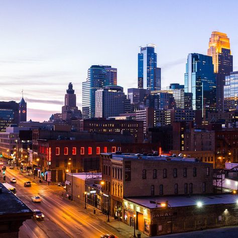 13 Totally Free Things To Do In The Twin Cities - TravelAwaits Hotel Rooftop Bar, Hotel Rooftop, Minneapolis City, Mill City, Minnesota Travel, Pier Fishing, University Of Minnesota, Free Things To Do, Rooftop Bar