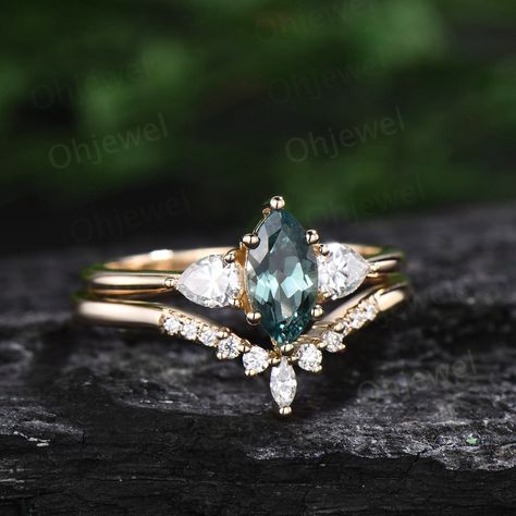 Marquise Cut Green Sapphire Ring Three Stone Teal Sapphire - Etsy Australia Green Sapphire Engagement Ring Marquise, Green Sapphire Marquise Engagement Ring, Dark Green Stone Ring, Green Sapphire Marquise Ring, Marquise Emerald Engagement Ring, Green Marquise Engagement Ring, Green Stone Engagement Ring, Emerald Green Engagement Ring, Wedding Ring Green