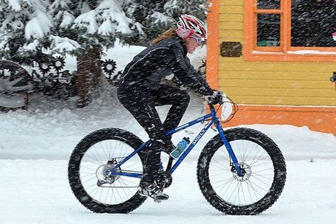 Benefits Of Biking, Fat Bike Mountain, Winter Biking, Bikepacking Bike, Bike Indoor, Gravel Cycling, Bicycle Ideas, Bike Commuting, Cycle Art