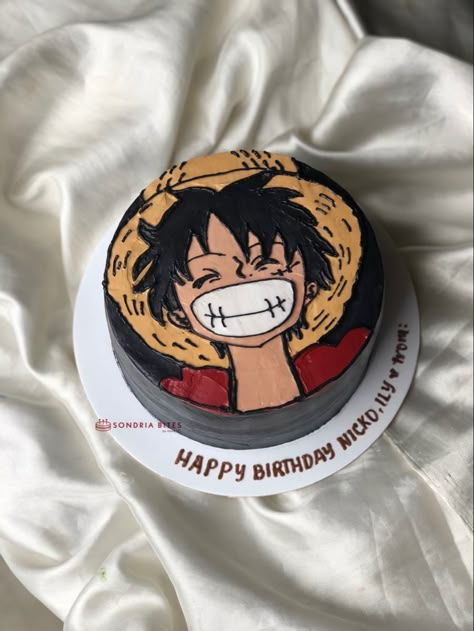 All edible painted cake for one piece lovers ☠️ Jjk Birthday Cake, Luffy Cake One Piece, One Piece Cake Anime, Anime Bday Cake, One Piece Cake Design, Anime Cake Ideas, One Piece Birthday Cake, One Piece Anime Cake, Luffy Cake