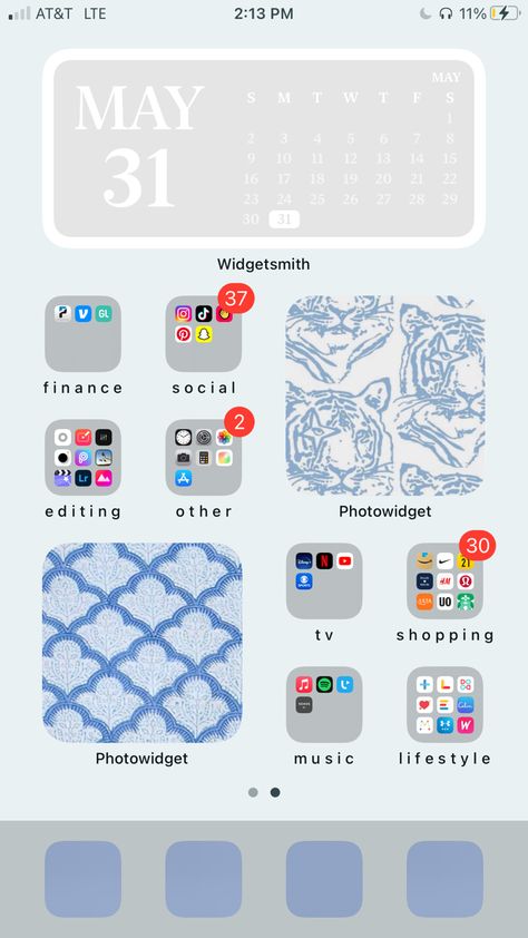 Home Screen Layout Iphone Preppy, Coastal Granddaughter Phone Layout, Blue Home Screen Layout, Lock Screen Ideas Iphone, Preppy Ios 16, Preppy Home Screen Ideas, Apple Home Screen Layout, Cute Home Screen Ideas, Iphone Widget Design