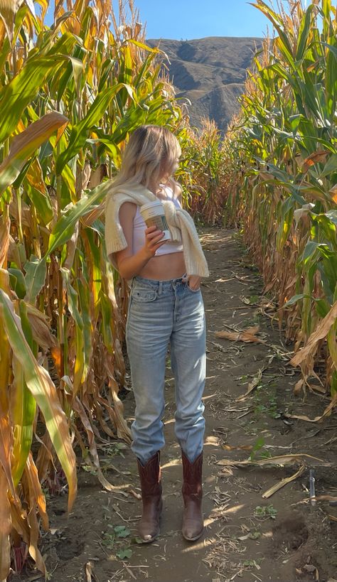 Cowgirl Boots With Straight Leg Jeans, Cowboy Boots Pants, Cowboy Boots Pants Outfit, Cowgirl Boots Fall Outfit, Brown Cowgirl Boots Outfit Fall, Cowboy Boots With Pants, Light Brown Cowboy Boots Outfit, Brown Cowboy Boots Outfit Fall, Jeans Tucked Into Cowboy Boots