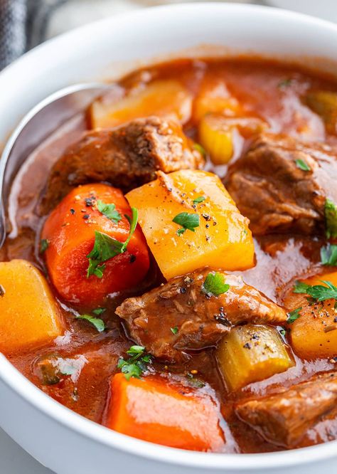 Crockpot Beef Stew V8 Beef Stew Slow Cooker, Beef Stew With Tomatoes Crock Pot, Crockpot Beef Stew For Two, Pot Roast Stew Crockpot, Need Stew Crock Pot, Old Fashioned Beef Stew Slow Cooker, Mccormick Beef Stew Crockpot, Amish Beef Stew, Crockpot Soup And Stew Recipes