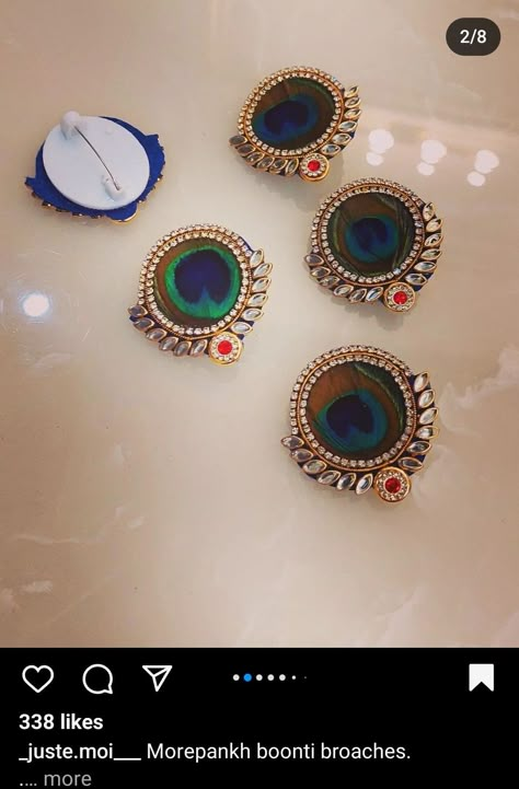 Morpankh Jewellery, Peacock Feather Brooch, Peacock Accessories, Silk Thread Earrings Designs, Handmade Rakhi Designs, Flower Jewelry Designs, Silk Thread Bangles Design, Rakhi Making, Diy Earrings Easy