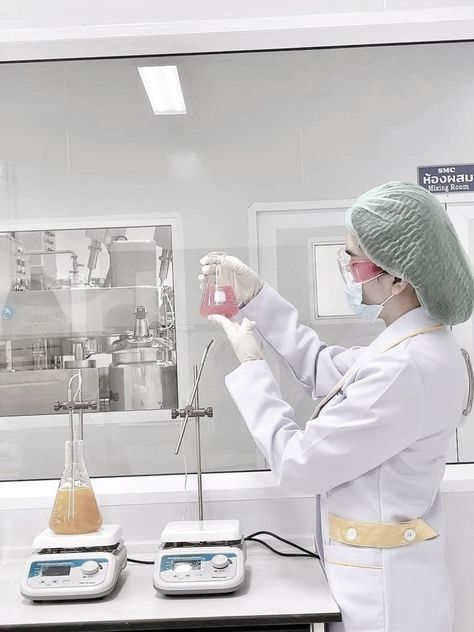 Skincare Formulation Lab, Cosmetic Chemistry Lab, Biomedical Science Aesthetic, Labs Aesthetic, Skincare Laboratory, Skincare Factory, Cosmetic Scientist, Manufacturing Factory Design, Perfume Laboratory