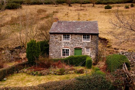 https://flic.kr/p/e24tWz | Stiperstones | Shropshire 5/3/13 British Cottage, English Country Cottages, Stone Cottages, Storybook Cottage, Cottage Cabin, Dream Cottage, Stone Cottage, Country Side, Cabins And Cottages