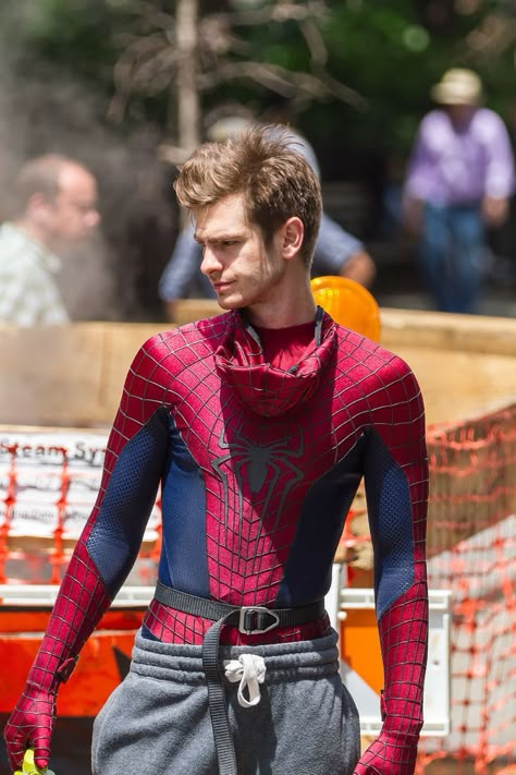 Andy Garfield, Peter Parker Andrew Garfield, Andrew Garfield Spiderman, Garfield Spiderman, Image Spiderman, Bug Boy, Spiderman Costume, Spiderman 3, Spider Man 2