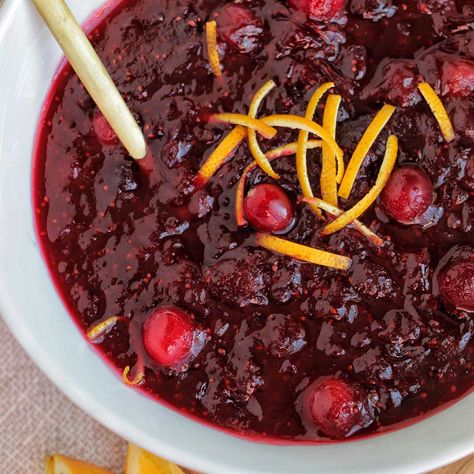 Make Ahead Cranberry Sauce (3 Ingredients) Make Ahead Cranberry Sauce, Thanksgiving Cranberry Sauce, Homemade Cranberry Sauce Recipe, Thanksgiving Cranberry, Cranberry Sauce Thanksgiving, Easy Cranberry Sauce, Cranberry Thanksgiving, Cranberry Orange Sauce, Pumpkin Mac And Cheese