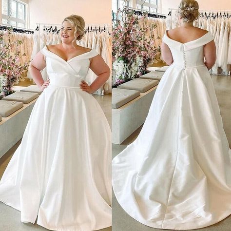 Ball gown wedding dress