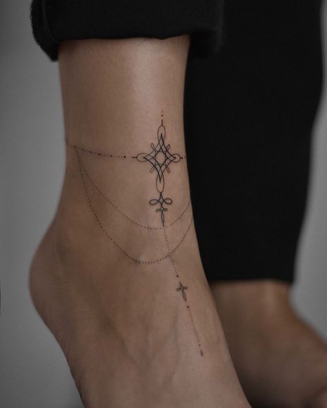 Ankle Tattoo Bracelet Anklet, Ornamental Armband Tattoo, Small Lace Tattoo, Tattoo Ankle Bracelet, Bracelet Tattoo Design, Tattoo Ankle, Bracelet Tattoo, Bracelet Tatoo, Anklet Tattoos For Women