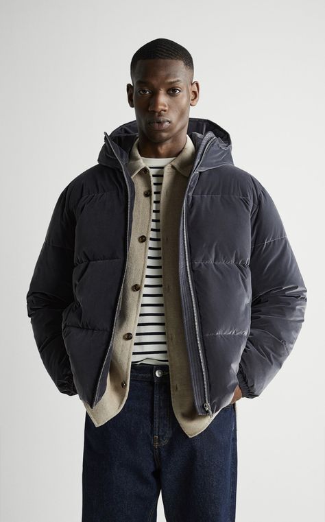 Sleeveless Puffer Jacket Outfit Men, Puffy Jacket Outfit Men, Colorado Outfits Winter, Big Puffer Jacket Outfit, Sleeveless Outfit Men, Buffer Jacket Outfit, Beige Outfit Men, Big Jacket Outfits, Red Outfit Men