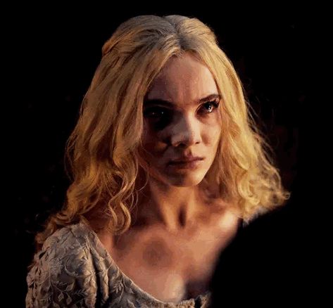 The Witcher Ciri Gif, Freya Allan Ciri Gif, Ciri Witcher Gif, Cirilla Witcher Gif, Freya Allan Gif, Royal Gif, Freya Allen, Ciri Witcher, Freya Allan