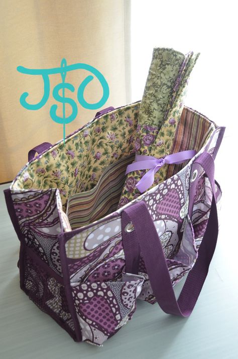 JustSewOlivia: Thirty-One Utility Tote Liner Sew Along Part 6 - Mission Complete! Diy Bag Organiser, Thirty One Utility Tote, Diy Bags Jeans, Organizing Utility Tote, Mission Complete, 31 Bags, Sewing Bags, Utility Tote, Thirty One Bags