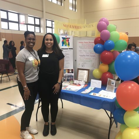 Promoting Health and Wellness: Organizing a Successful Health Fair for Your PTA Health Fair Decorating Ideas, Health Fair Table Ideas, Health Fair Booth Ideas Display, Mental Health Fair Booth Ideas, Health Fair Booth Ideas, Health Fair Ideas, Pto Events, Wellness Fair, Kindness Club