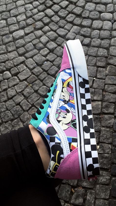 Vans Shoes Fashion, Cute Vans, Custom Vans Shoes, Tenis Vans, Trending Womens Shoes, Disney Shoes, Diy Vetement, Everyday Shoes, Aesthetic Shoes