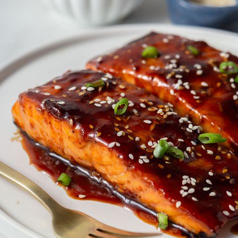 Air Fryer Teriyaki Salmon Salmon In Air Fryer, Salmon Teriyaki Recipe, Air Fryer Salmon, Teriyaki Glaze, Recipes Salmon, Air Fryer Fish, Marinated Salmon, Frozen Salmon, Fried Salmon