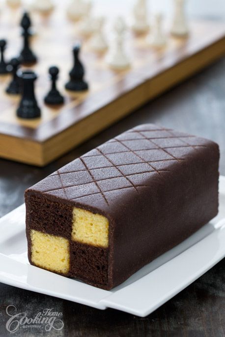 Battenburg Cake Recipe, Battenberg Cake Recipe, English Cake Recipe, Battenberg Cake, Checkerboard Cake, Kek Lapis, Baking Desserts, British Baking, Chocolate Almond