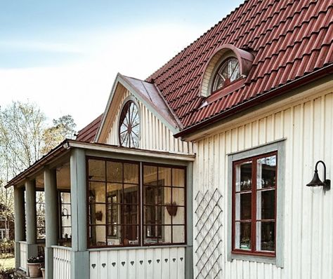 Country Family Home, Norwegian Cottage, Norwegian Home, Swedish Homes, Norwegian House, My Scandinavian Home, Country Family, Scandi Living, Swedish Apartment