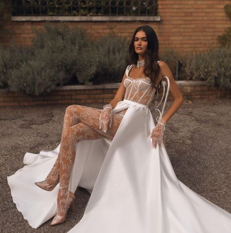 Unconventional Dress, Lace A Line Wedding Dress, Ellie Gonsalves, Fashion Illustration Face, Bridal Details, Wedding After Party, Designer Bridal Gowns, Dream Wedding Ideas Dresses, Dress Inspiration