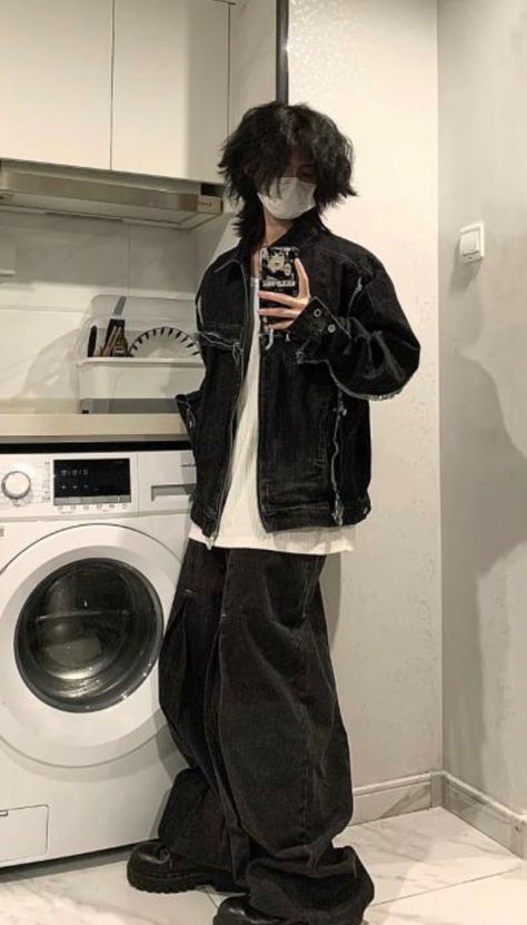 Alternative Outfit Ideas Men, Dark Y2k Outfits Men, Baggy Emo Outfits Male, Male Baggy Clothes Aesthetic, Grunge Outfits Men Edgy, Male Manipulator Aesthetic Outfits, Alternative Fashion Men Grunge, Alt Fashion Male, Alternative Male Outfits