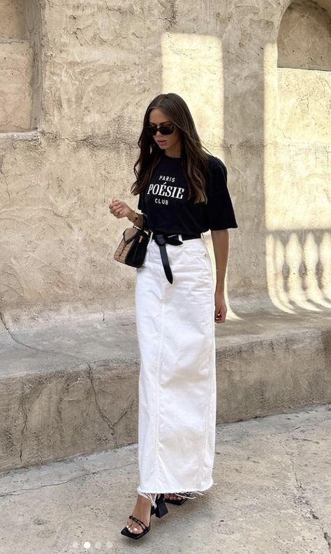 White Long Jean Skirt Outfit, Long White Jean Skirt Outfit, Denim Maxi Skirt Summer, White Demin Skirt Outfit, Cream Denim Maxi Skirt Outfit, Modest Looks For Summer, White Denim Maxi Skirt Outfit, Modest Summer Outfits Skirts, Long Straight Skirt Outfit