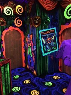 . Diy Funhouse, Funhouse Halloween Decorations, Funhouse Aesthetic, Halloween Funhouse, Clown Room, Diy Funhouse Mirror, Creepy Funhouse, Halloween Blacklight Room, Circus Theme Haunted House