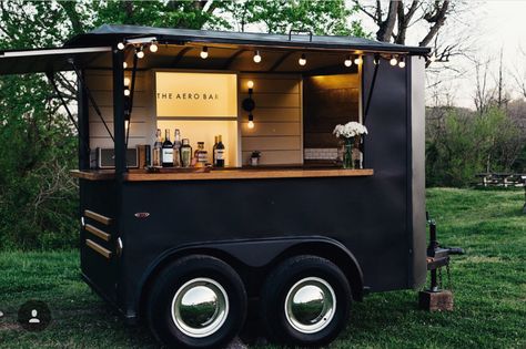 Small Food Trailer, Kombi Food Truck, Wedding Bars, Foodtrucks Ideas, Coffee Food Truck, Mobile Cafe, Mobile Coffee Shop, Coffee Van, Coffee Trailer