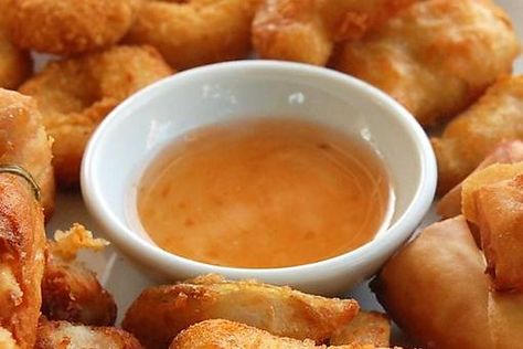 Duck Sauce Recipe, Chinese Duck, Plum Sauce Recipe, Homemade Sweet Chili Sauce, Sweet Chili Sauce Recipe, Chili Sauce Recipe, Baking Measurements, Plum Sauce, Creamy Potato Salad