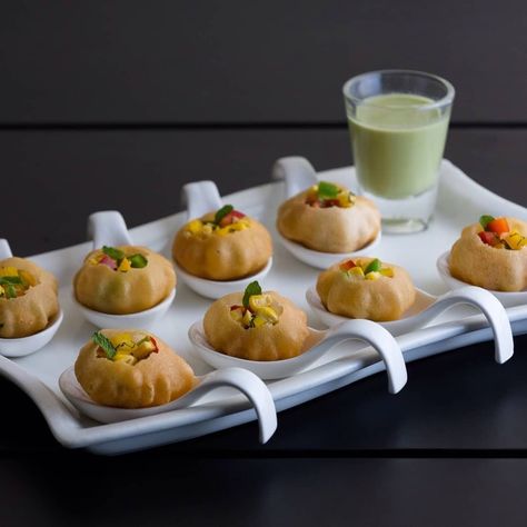 Fun And Cool Sangeet Menu Ideas To Serve Your Guests With! Wedding Catering Ideas, Serving Ideas, Snack Bites, Food Wedding, Pani Puri, Party Food Buffet, Wedding Decor Ideas, Catering Ideas, Traditional Indian Wedding