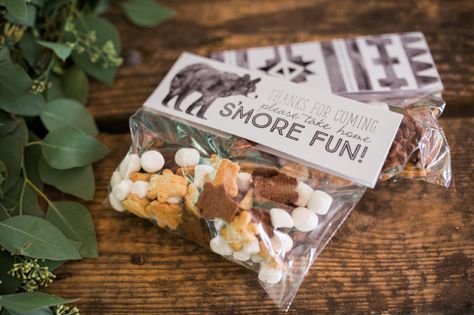 Printable Favor Tags - Man Cub Birthday - S'more Tags Cubs Birthday Party, Happy Camper Birthday Party, Camping Theme Birthday Party, Camping Theme Birthday, Hunting Birthday, Camping Theme Party, Camping Birthday Party, Printable Favor Tags, Outdoor Birthday