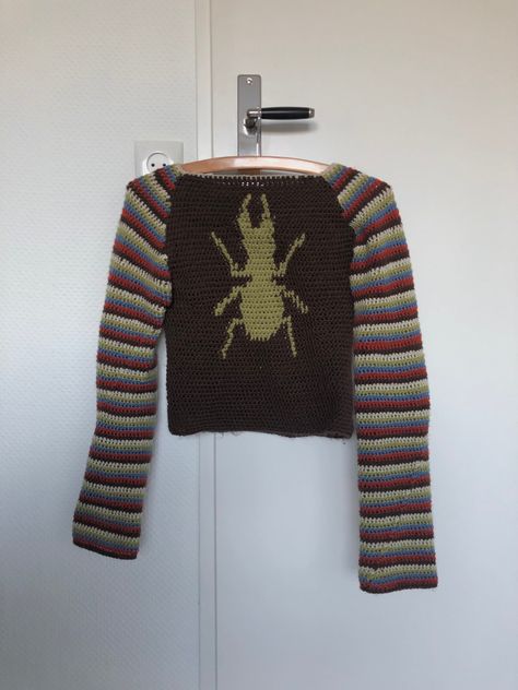 Forestcore Crochet, Grunge Crochet Ideas, Crochet Sweater Aesthetic, Goblincore Crochet, Bug Clothes, Crochet Sweater Ideas, Fairycore Sweater, Bug Outfit, Bug Sweater